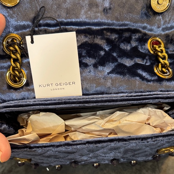 Kurt Geiger THE BRIXTON Navy Quilted Velvet Crossbody Bag - Picture 2 of 8
